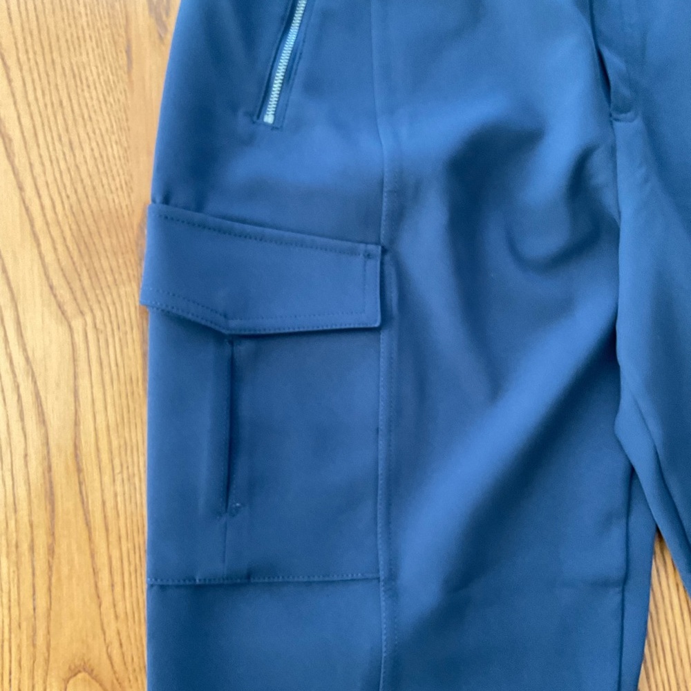 Athleta Navy Endless High Rise Cargo Pant. Navy Blue with zip front/rear pockets - Picture 2 of 13